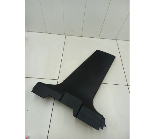 Обшивка центральной стойки правая нижняя