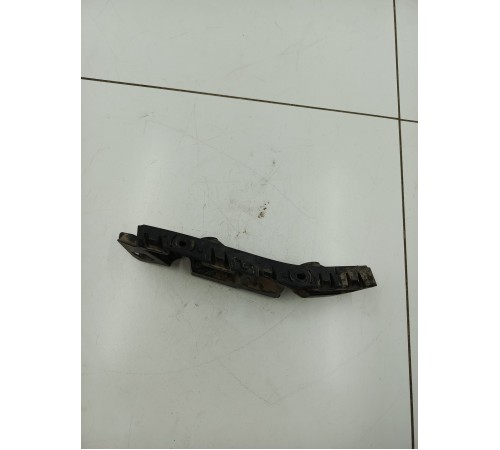 Кронштейн заднего бампера правый