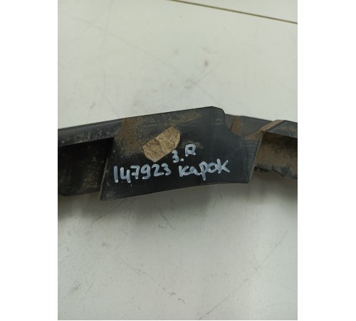 Кронштейн заднего бампера правый