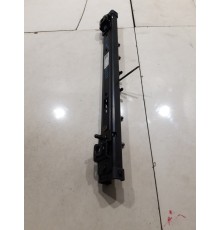 Направляющая (салазки) переднего правого сиденья левая