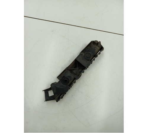 Кронштейн заднего бампера правый