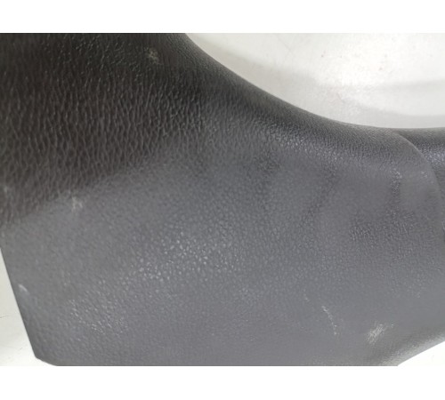 Накладка передней стойки левая нижняя