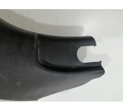 Накладка передней стойки левая нижняя