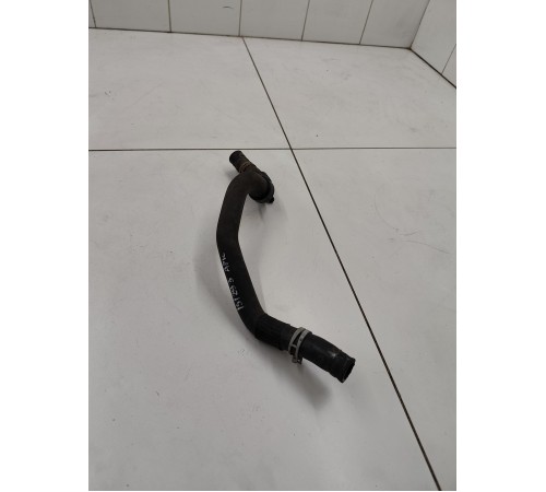 Патрубок системы охлаждения