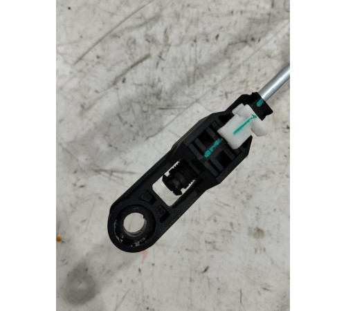 Трос стояночного тормоза