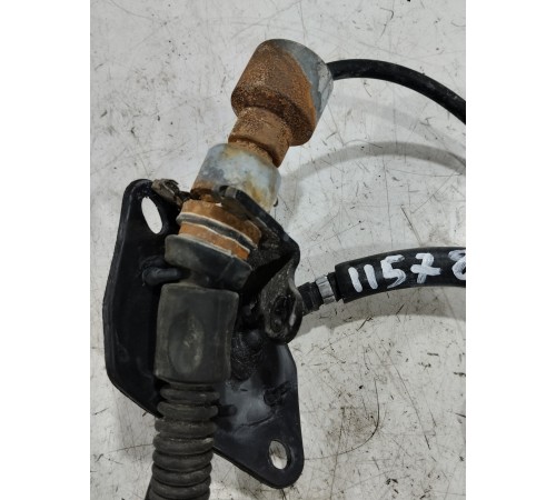 Трос стояночного тормоза