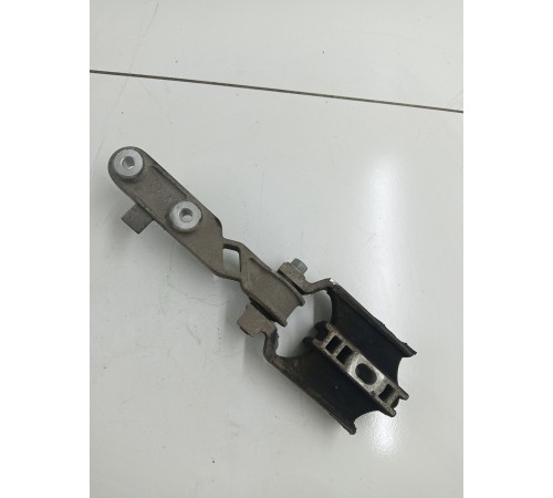 Кронштейн АКПП