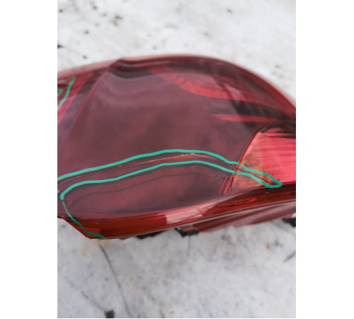 Фонарь задний левый наружный