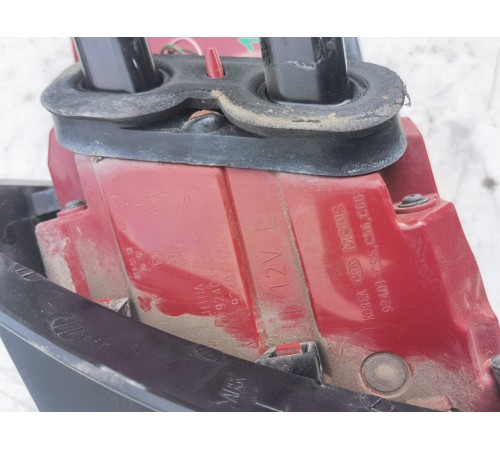 Фонарь задний левый наружный