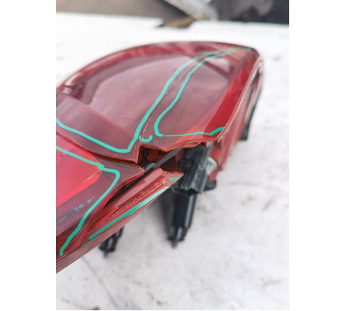 Фонарь задний левый наружный