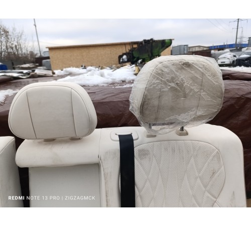 Задний ряд сидений