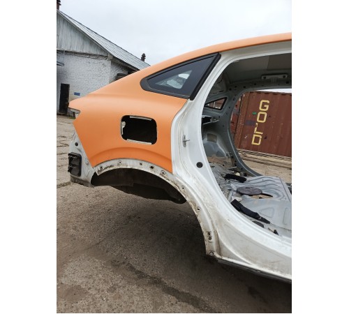 Крыло заднее правое