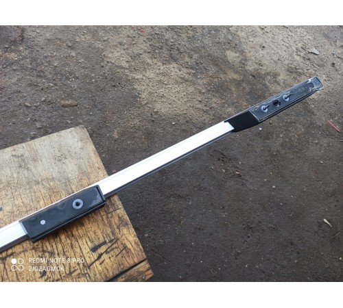 Рейлинг крыши правый