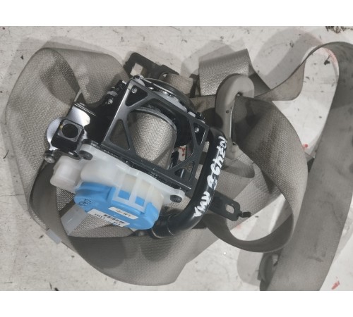 Ремень безопасности (передний левый)