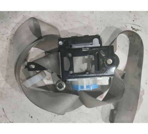 Ремень безопасности (передний левый)