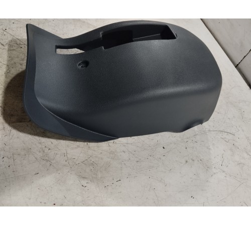 Кожух рулевой колонки нижний