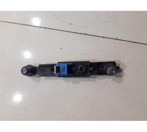 Механизм регулировки подъема ремня безопасности (передний левый)