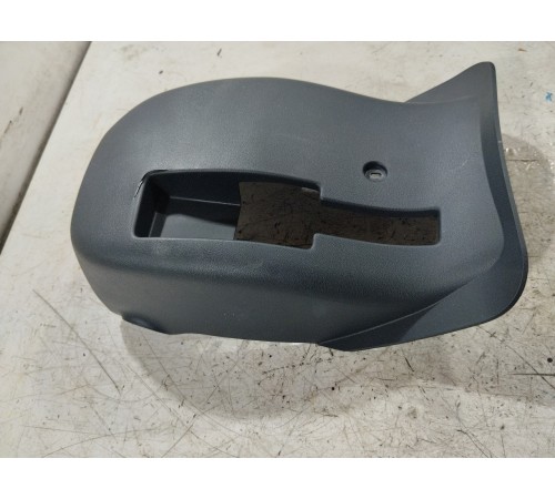 Кожух рулевой колонки нижний