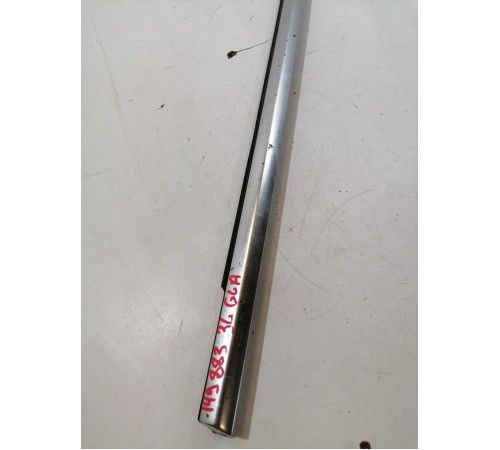 Молдинг двери задний левый