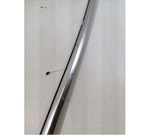 Молдинг двери задний левый