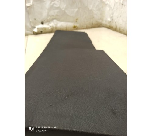 Накладка стойки (средняя, левая)