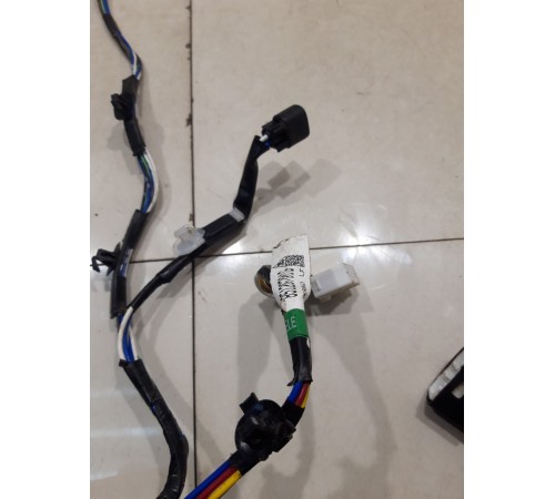 Электропроводка двери (задняя, правая)