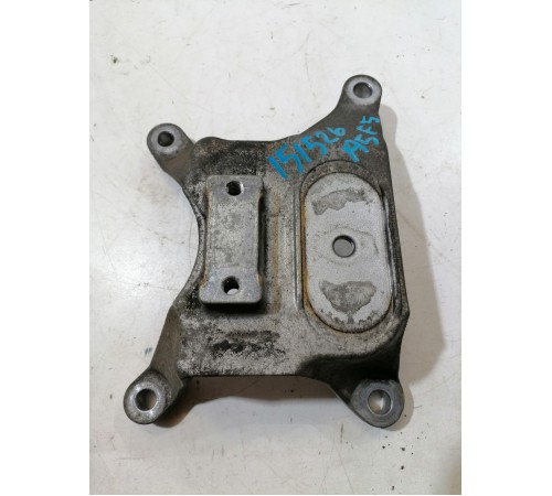 Кронштейн АКПП