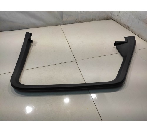 Накладка двери (задняя, левая)