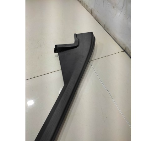 Накладка двери (задняя, левая)