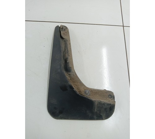 Брызговик задний левый