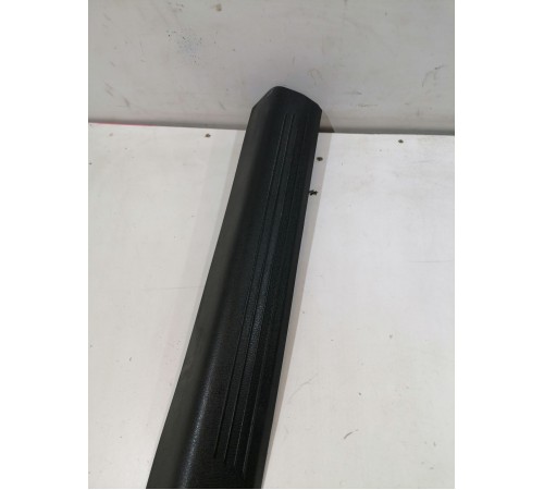 Накладка порога передняя левая