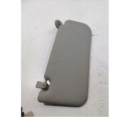 Козырек солнцезащитный левый