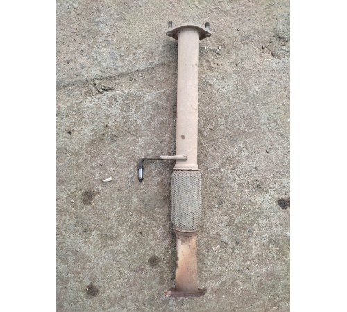 Труба глушителя,приемная труба