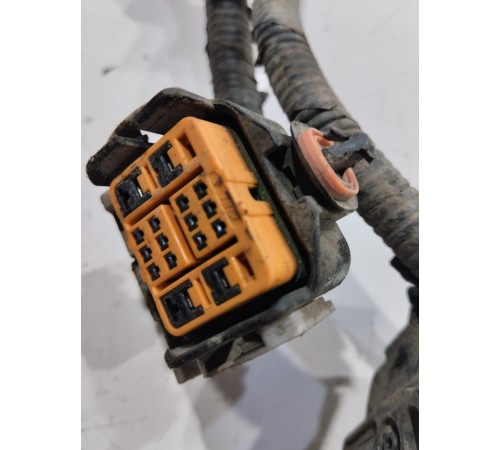 Электропроводка моторчика стояночного тормоза