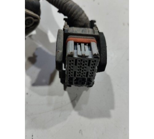 Электропроводка моторчика стояночного тормоза