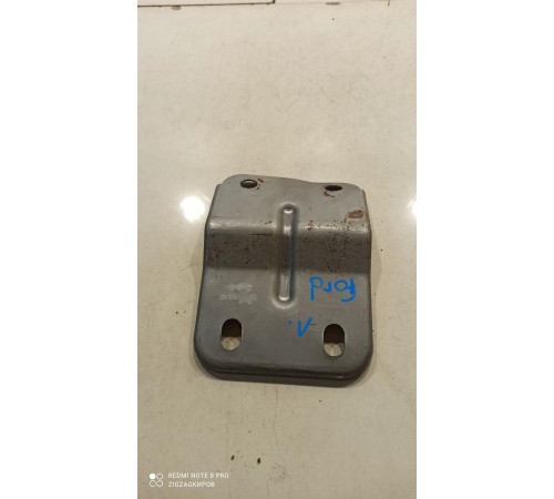 Кронштейн(крепление) приборной панели к полу