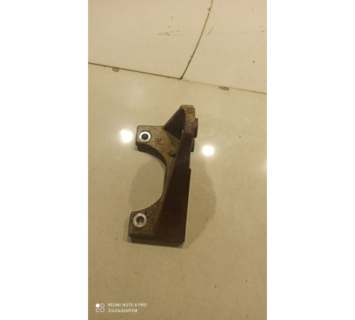 Кронштейн раздаточной коробки