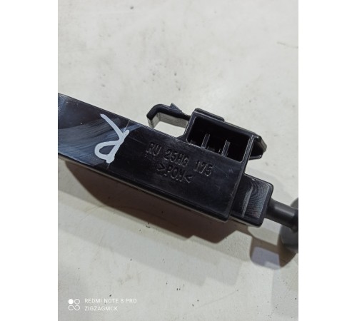 Трос откидывания заднего сиденья левый