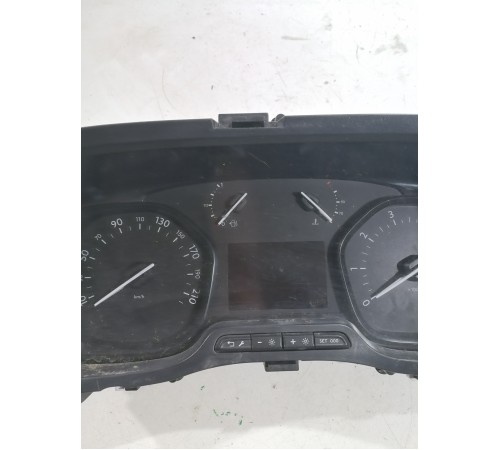 Щиток приборoв