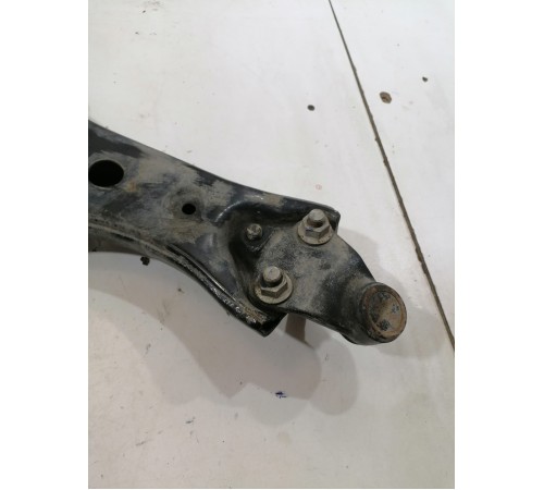 Рычаг подвески передний левый