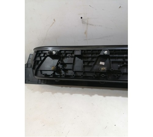 Накладка на порог задняя левая