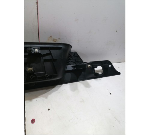 Накладка на порог задняя левая