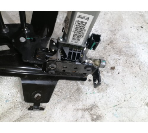 Электропривод заднего сиденья