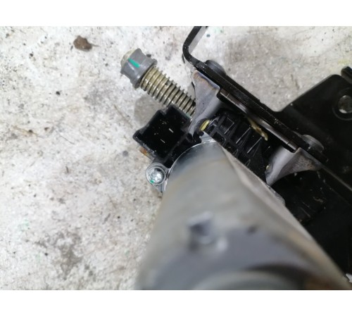 Электропривод заднего сиденья