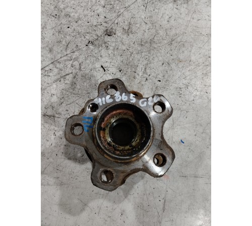 Ступица передняя левая