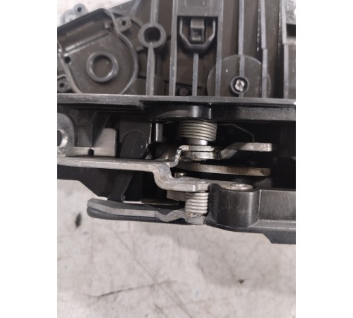 Замок двери (задний левый)