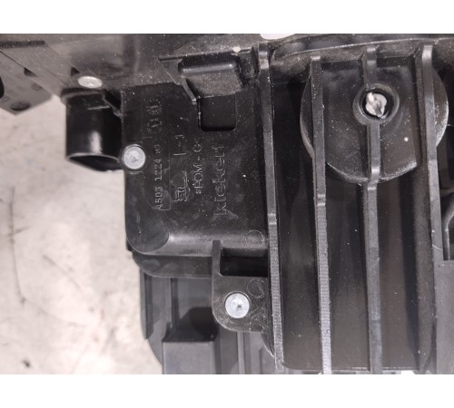 Замок двери (задний левый)