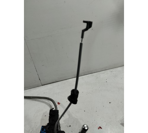 Замок двери (задний левый)