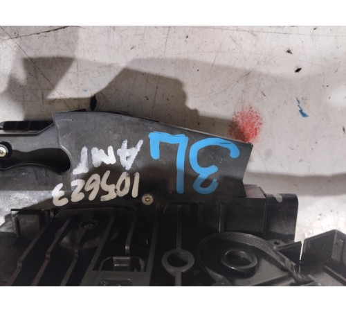 Замок двери (задний левый)