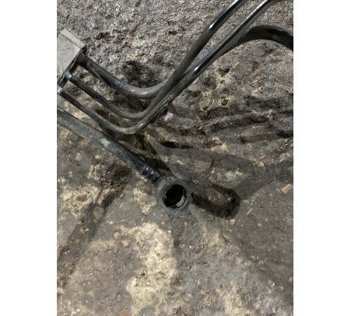 Топливная магистраль / тормозная магистраль